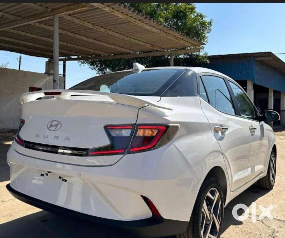 Hyundai Aura 2026 Cng & Hybrids 8000 Km Driven