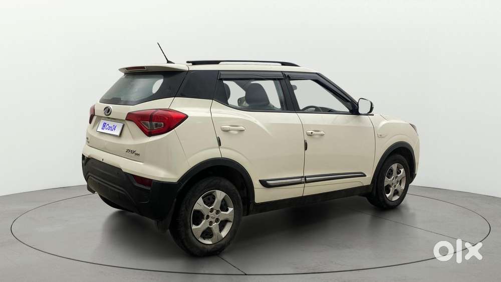 Mahindra Xuv300 1.2 W6 Amt Petrol, 2021, Petrol