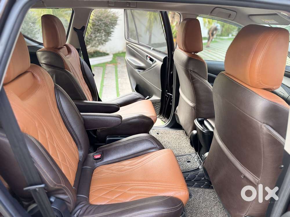 Toyota Innova Crysta 2.4 Gx Limited Edition At 7 Str, 2021, Diesel