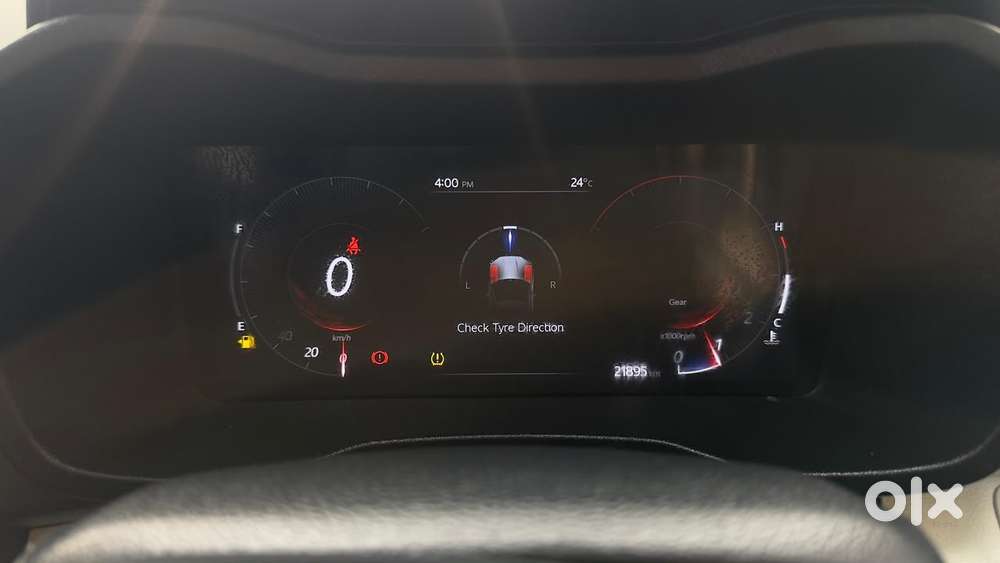 Mahindra Xuv 3xo Ax5 Pm Mt, 2024, Petrol
