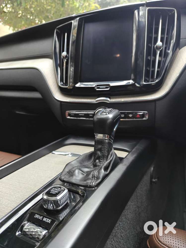 Volvo Xc60 D5 Kinetic, 2019, Diesel