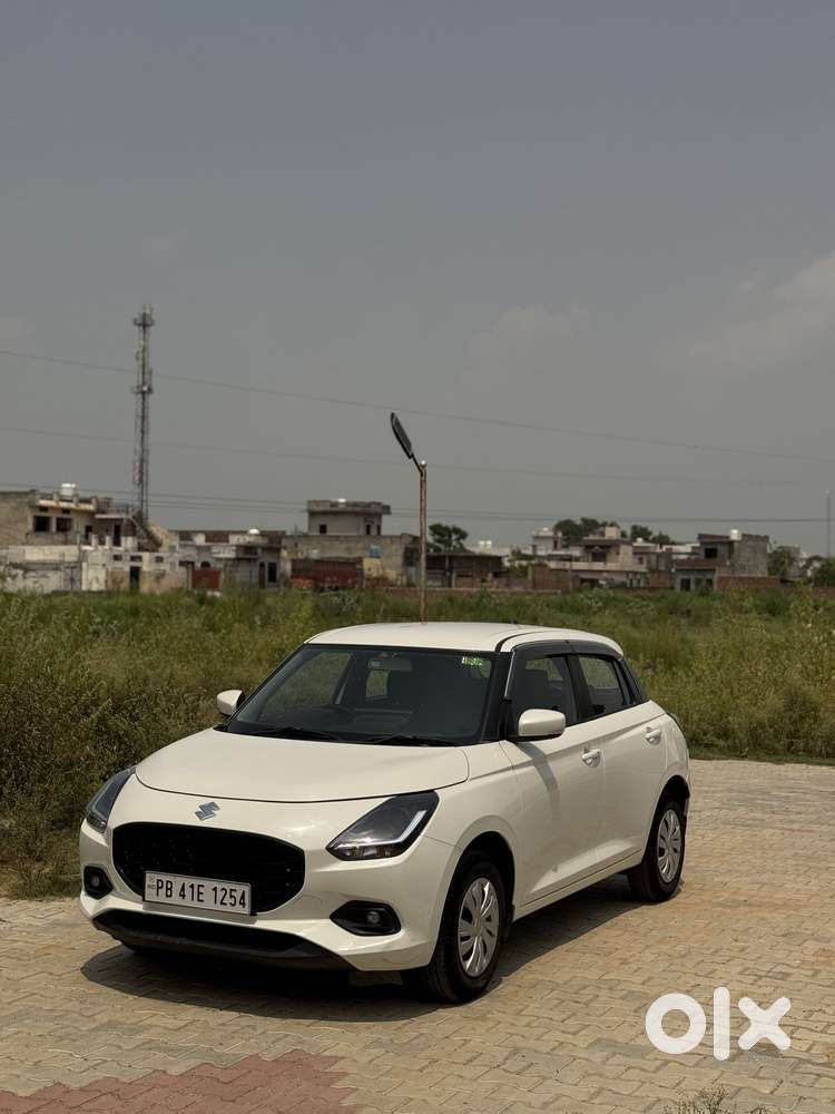Maruti Suzuki Swift Vxi Optional, 2024, Petrol