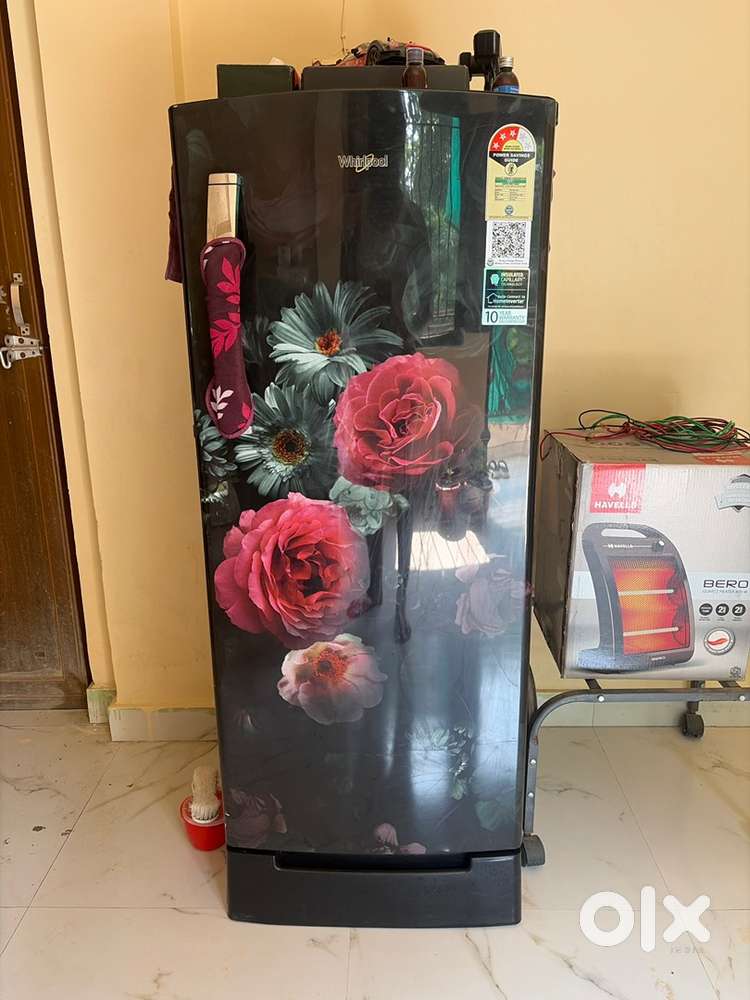 FRIDGE & INVERTER WITH BATTERY FOR SELL