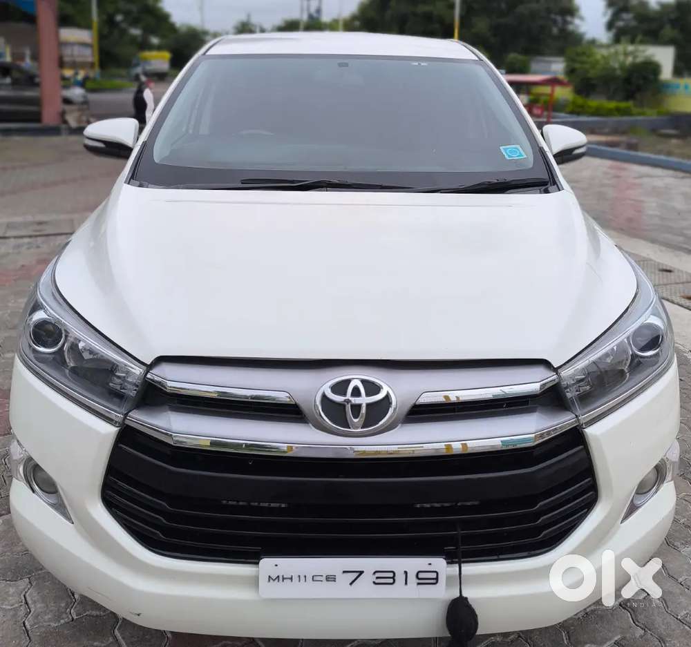 Innova Crysta 2.4 Vx Mt Very Good Condition Just Now Service Done