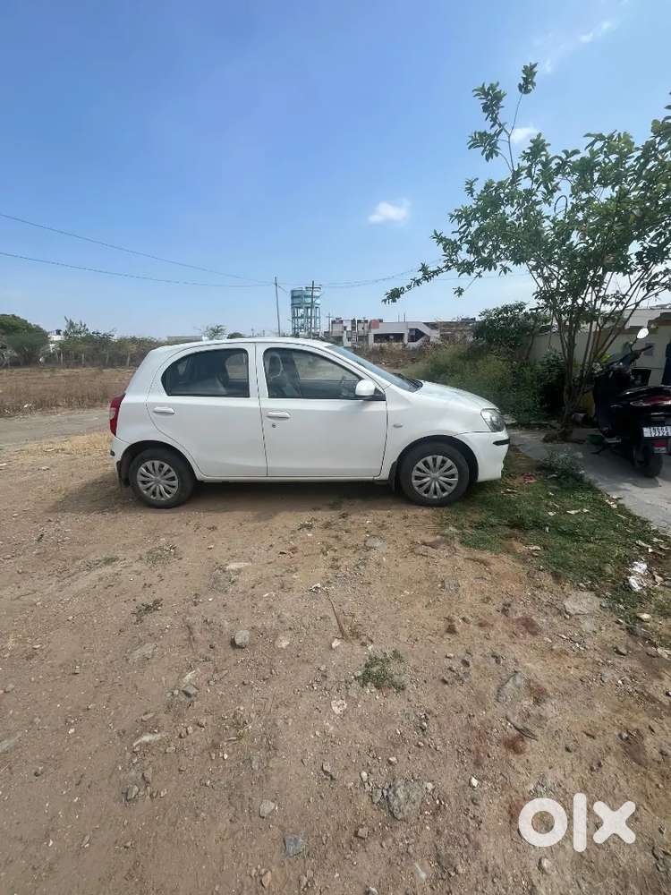 Toyota Etios Liva 2015