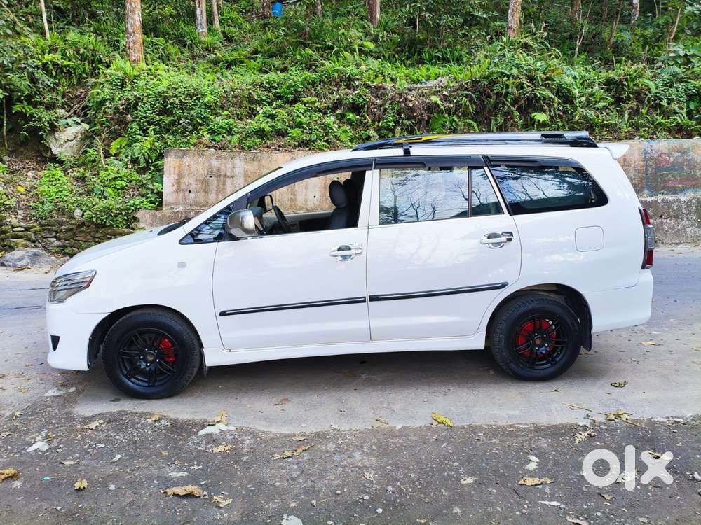 Toyota Innova 2012-2013 2.5 E Diesel Ps 7-seater, 2014, Diesel