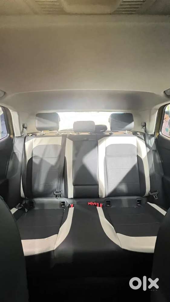 Volkswagen Taigun 1.0 Tsi Topline At, 2022, Petrol