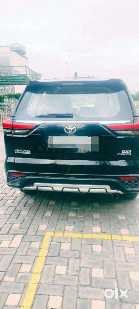 Showroom Condition Toyota Innova Hycross Vx Hybrid (apr 2023) - 31.5k