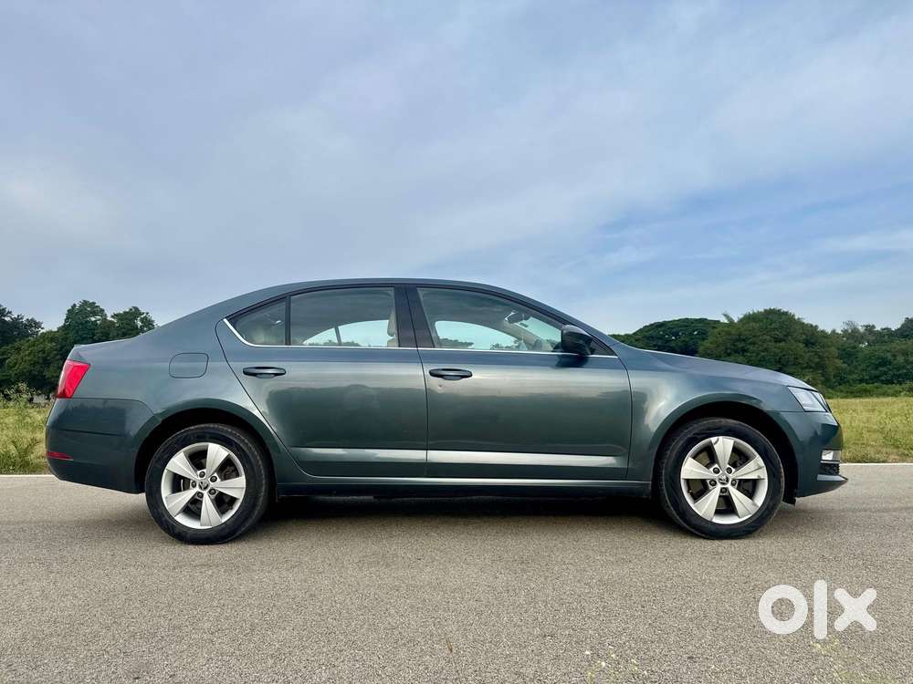 Skoda Octavia 1.8 Tsi At Style Plus, 2018, Petrol