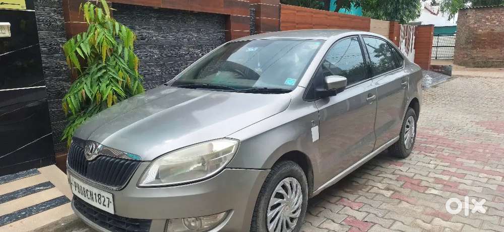Skoda Rapid Ambition 2013 Diesel Manual