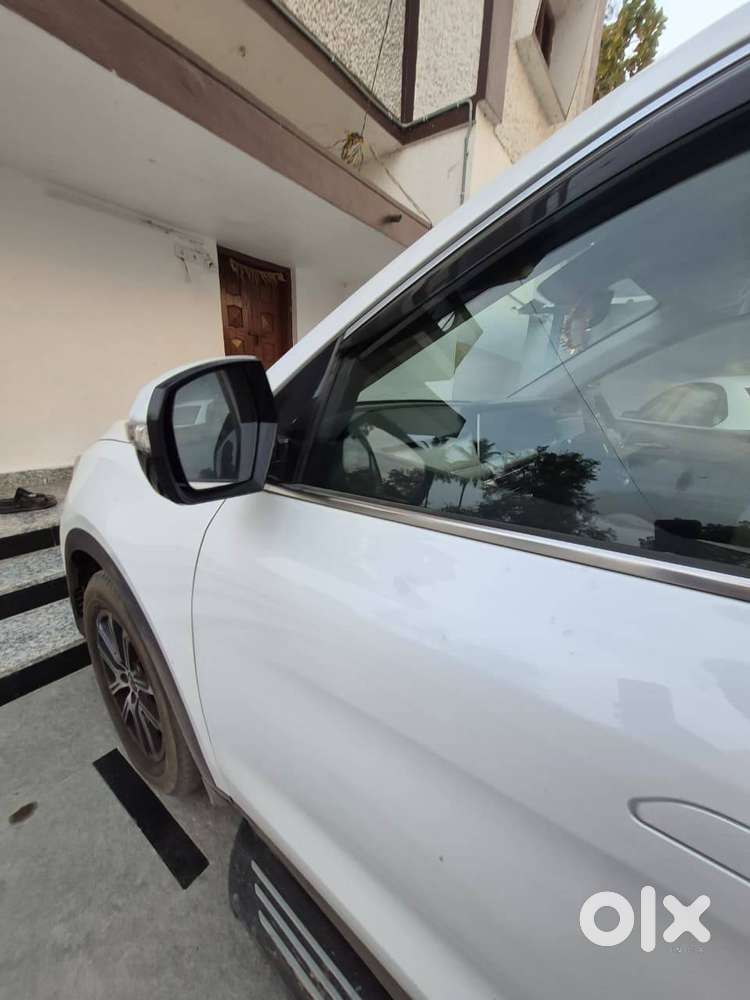 Mahindra Xuv700 2025 Diesel 10000 Km Driven