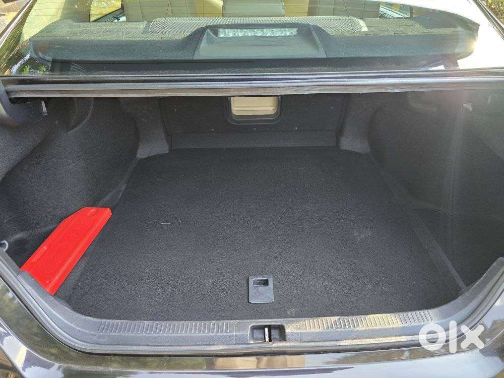 Toyota Camry Hybrid, 2019, Petrol
