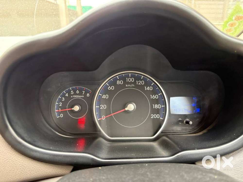 Hyundai I10 2014 Petrol (top Model) Well Maintained