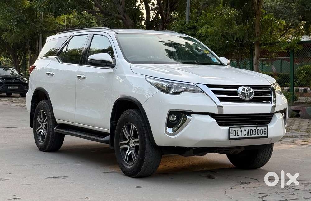 Toyota Fortuner 4x2 At 2.7 Petrol, 2020, Petrol