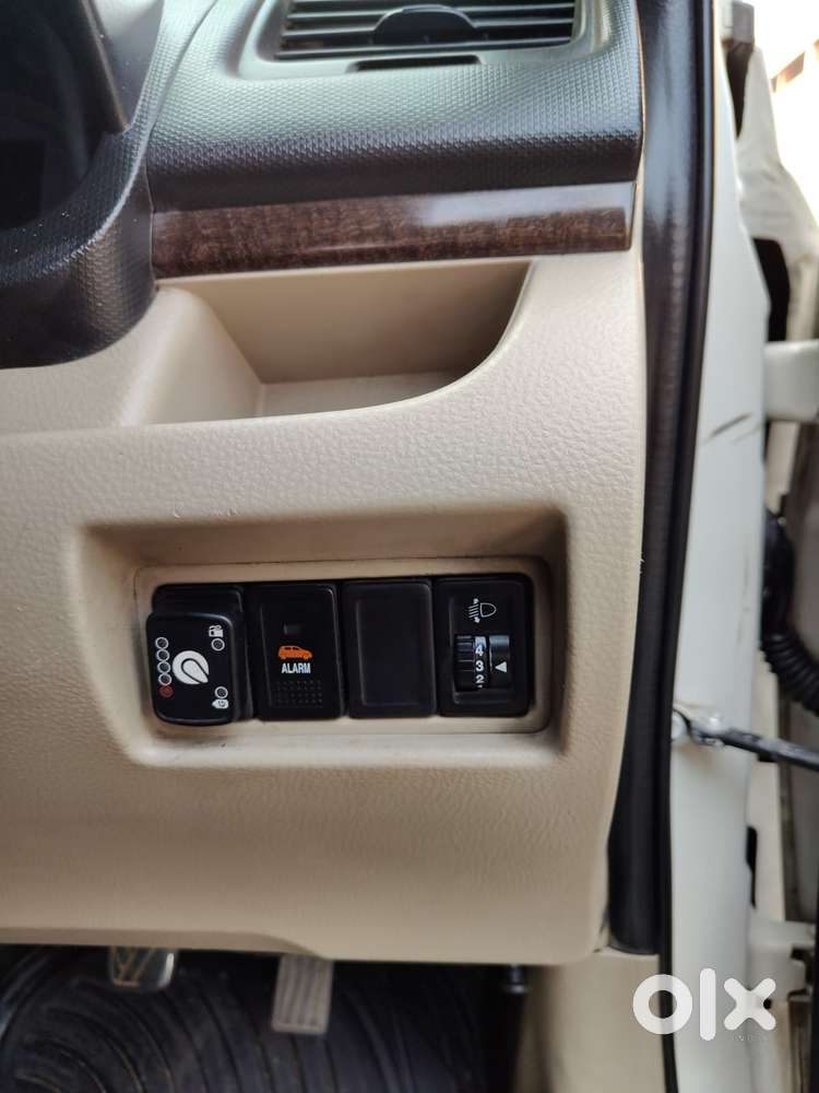 Maruti Suzuki Swift Dzire Lxi Option, 2018, Petrol
