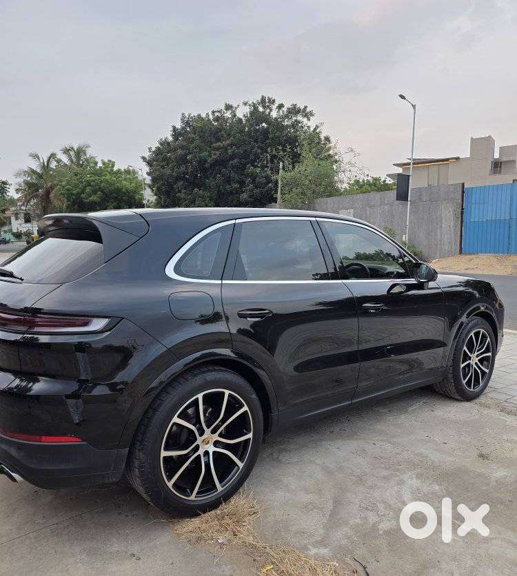 Porsche Cayenne S Tiptronic, 2024, Petrol