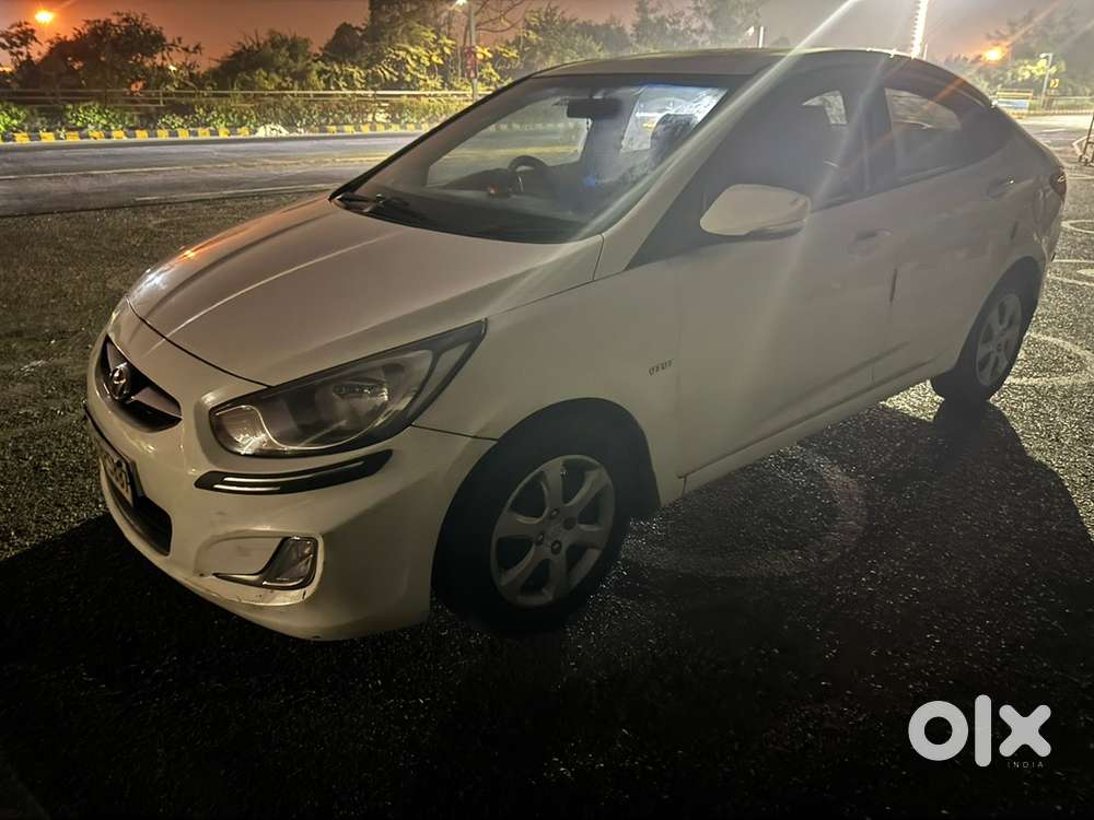 Hyundai Verna Fluidic 2011 Car
