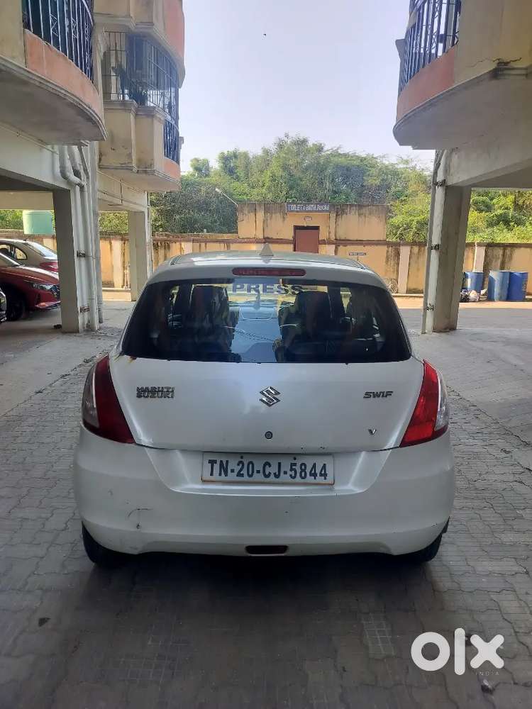 Maruti Suzuki Swift 2016 Diesel 140000 Km Driven