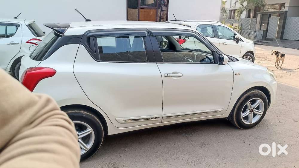 Maruti Suzuki Swift 2018 Amt Vdi, 2018, Diesel