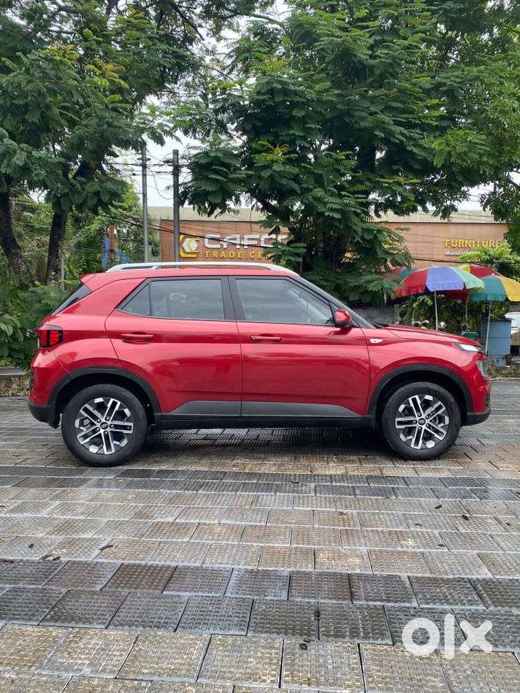 Hyundai Venue S 1.2 Petrol, 2022, Petrol