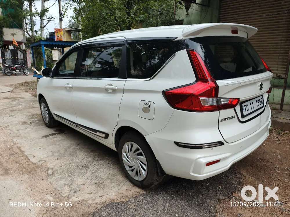 Maruti Suzuki Ertiga 2024 Petrol 17000 Km Driven