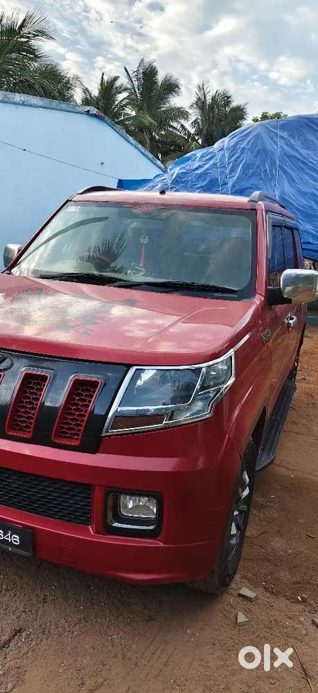 Mahindra Tuv 300 2018