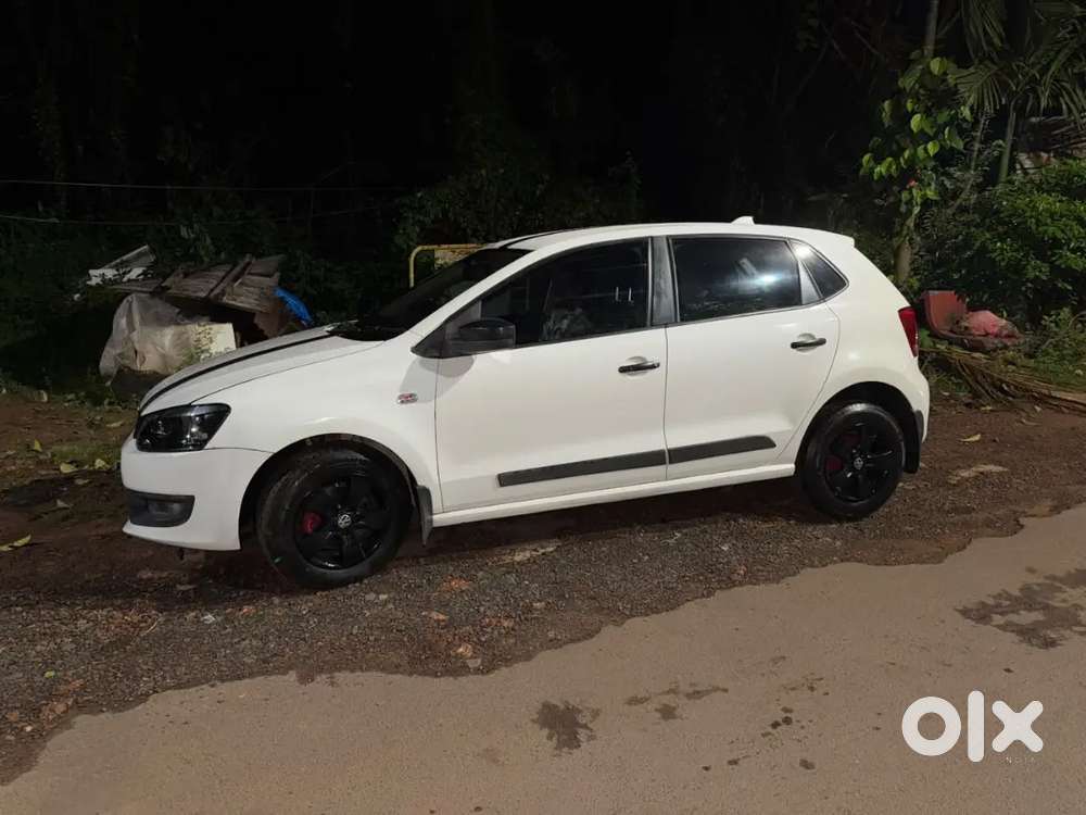 Volkswagen Polo 2011 Car