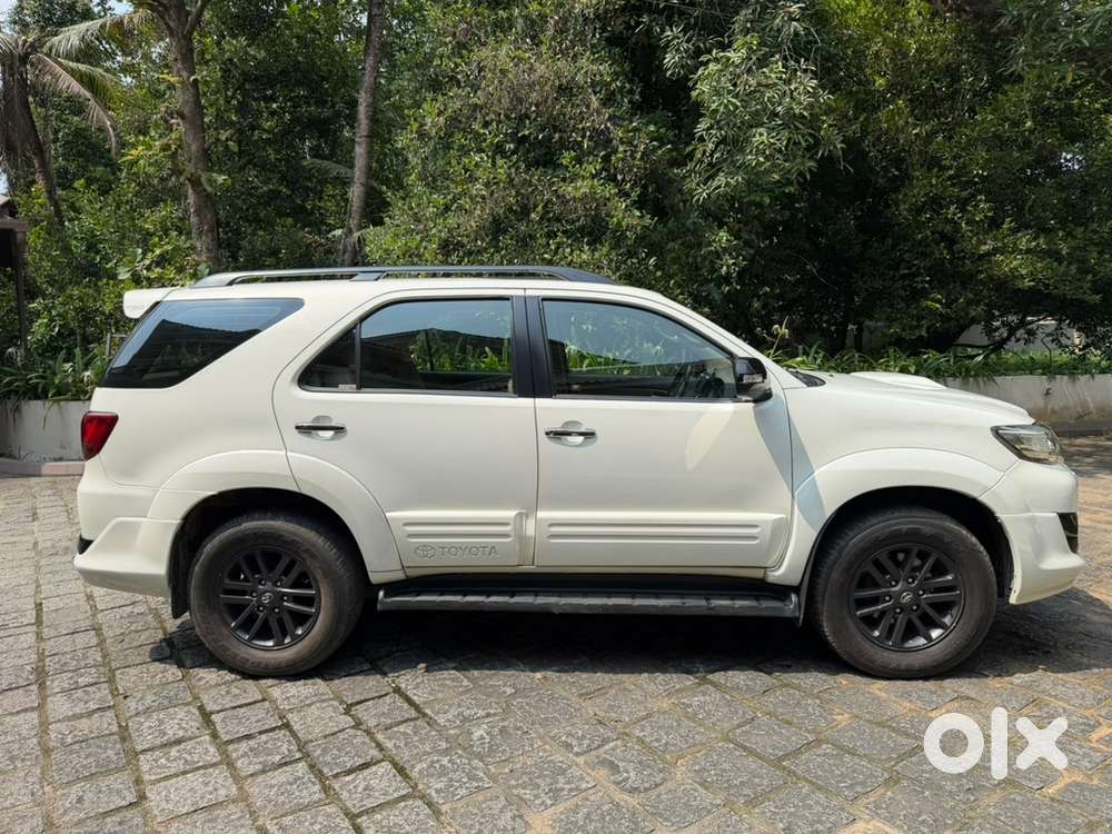 Toyota Fortuner Automatic