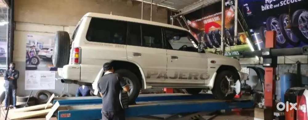 Mitsubishi Pajero At