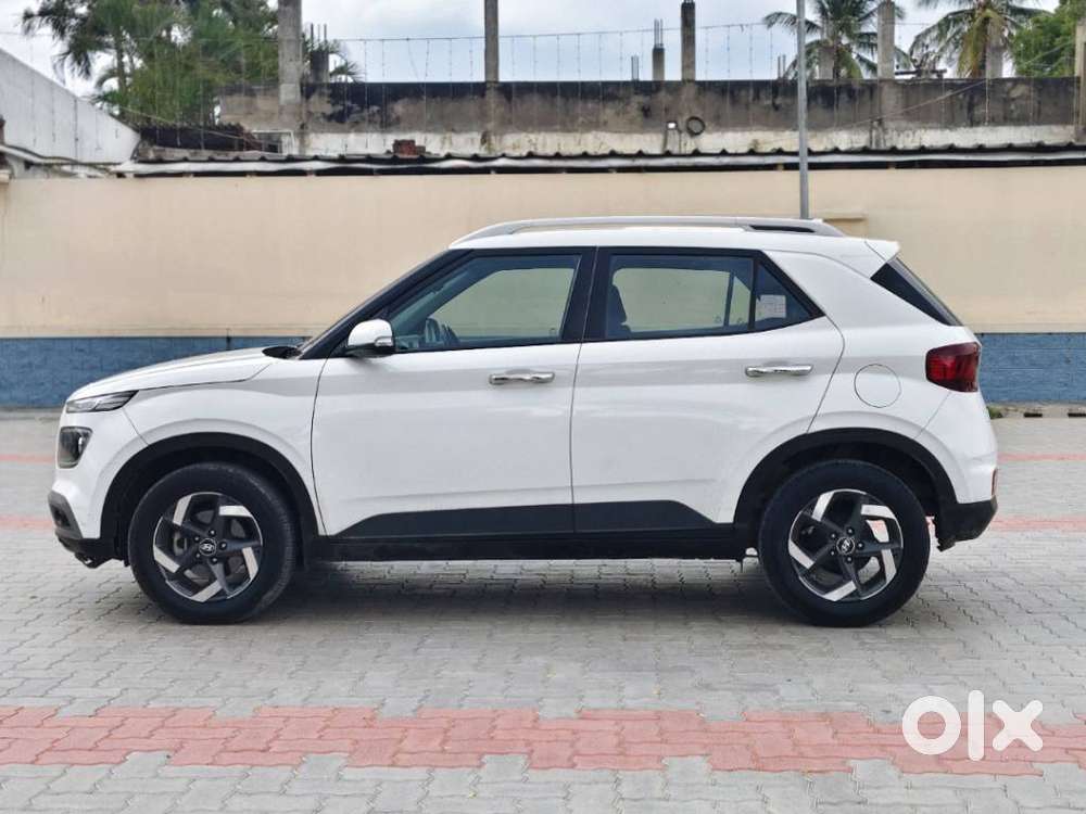 Hyundai Venue 1.0 Sx (o) Turbo Dct Dual Tone, 2020, Petrol