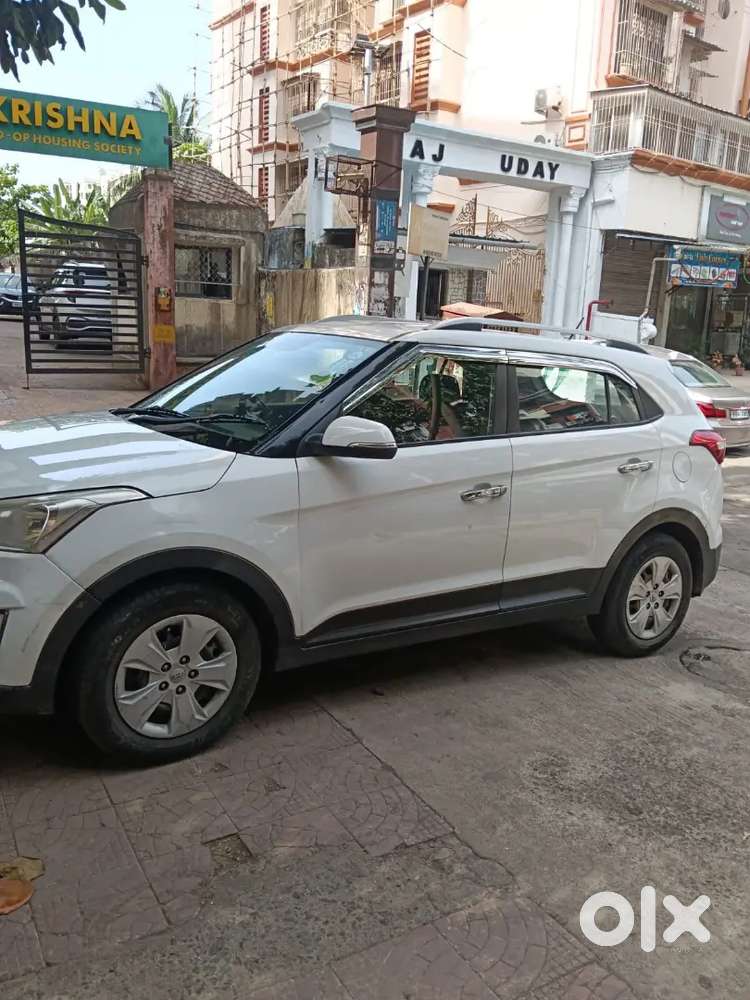 Good Condition White Colour Creta Self Driven