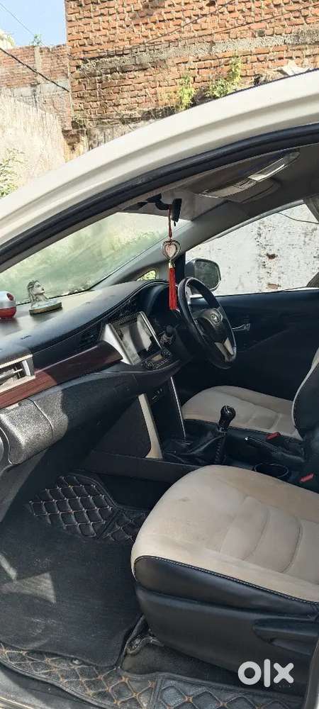 Toyota Innova Crysta 2017