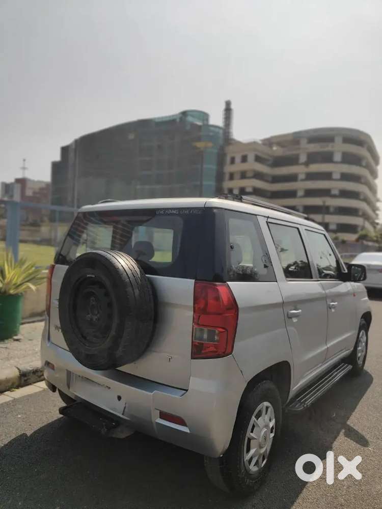 Mahindra Tuv 300 2016
