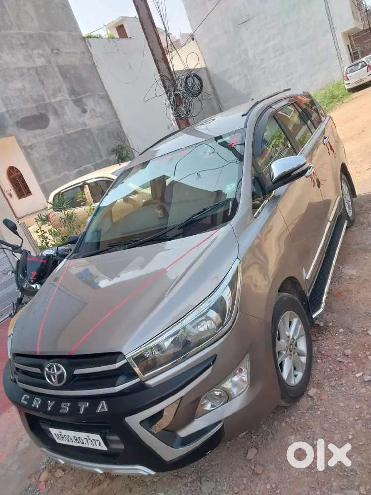 Toyota Innova Crysta Gx At 7 2017