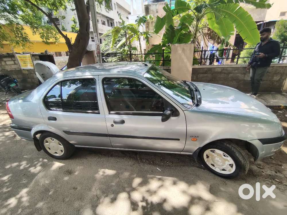 Ford Ikon 2002 Petrol Well Maintained