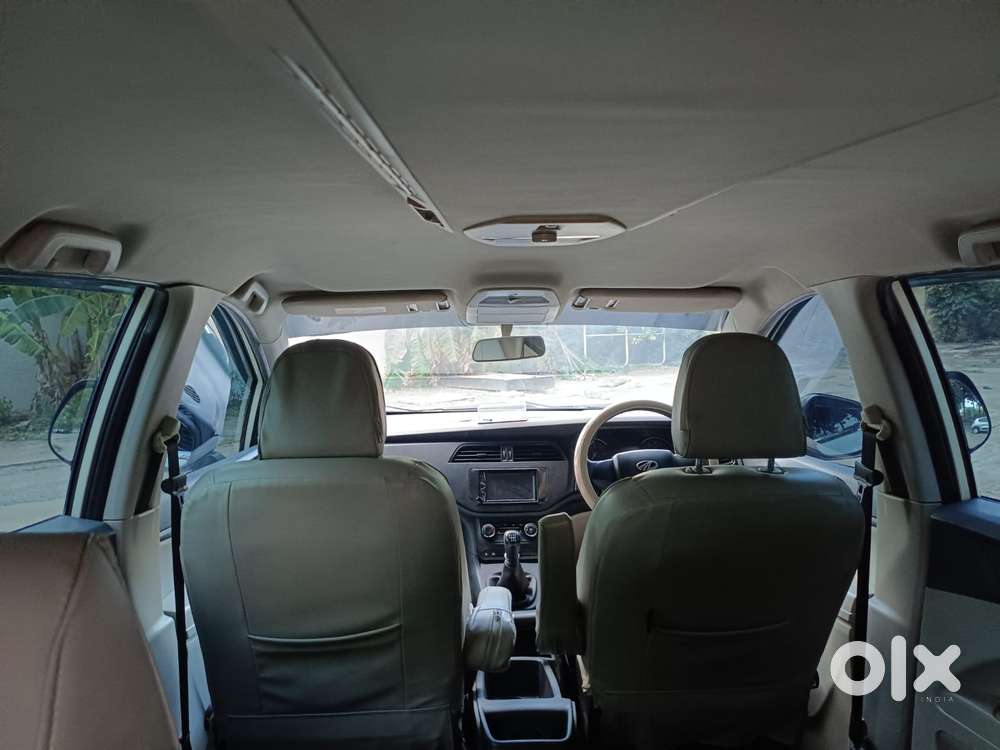 Mahindra Marazzo M2, 2019, Petrol