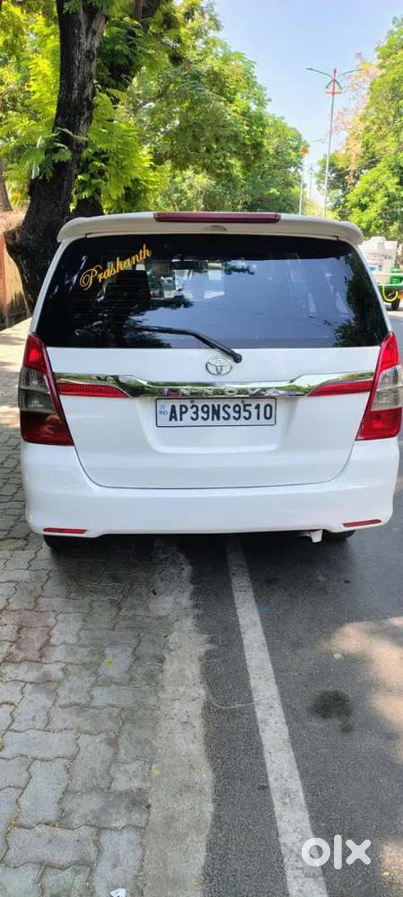 Toyota Innova 2012 Diesel 298000 Km Driven