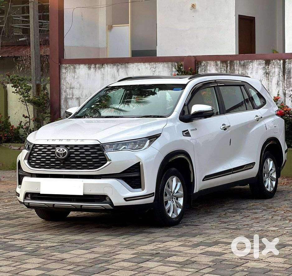 Toyota Innova Hycross 2.0 Vx Hybrid 7 Str, 2024, Petrol