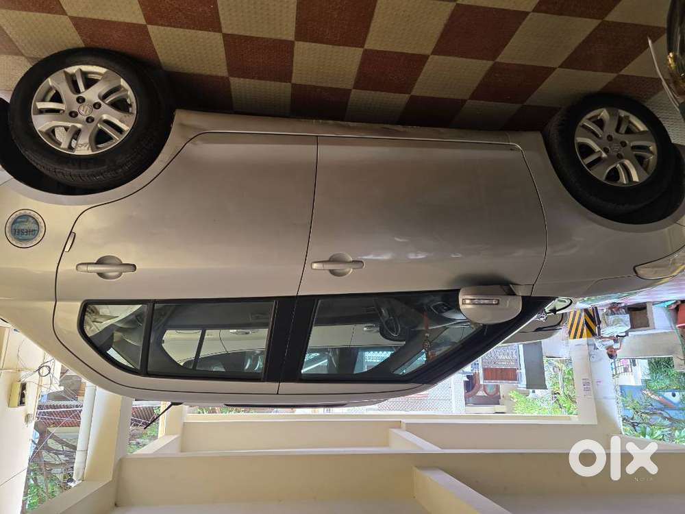 Maruti Swift Dzire 2013