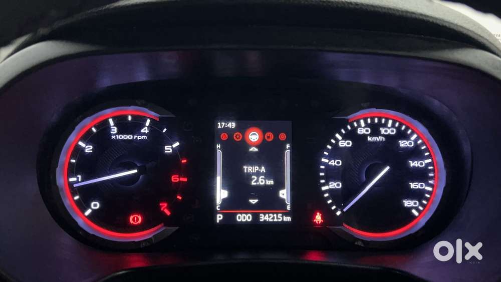 Mahindra Thar Lx 4-str Convertible At, 2022, Petrol