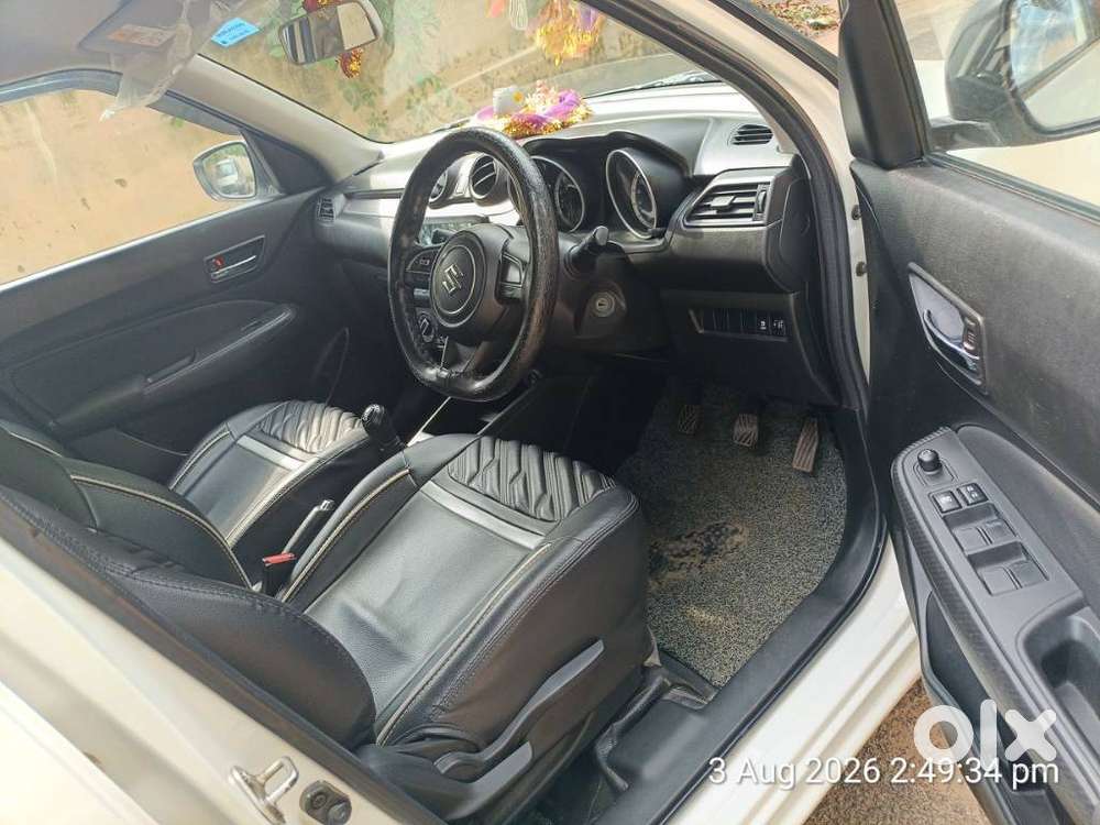 Maruti Suzuki Swift Vxi + Manual, 2023, Petrol