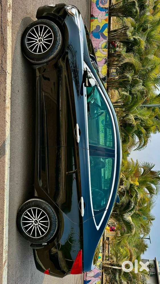 Hyundai Fluidic Verna 2015