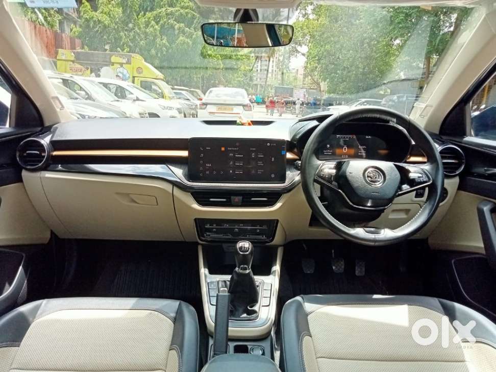 Skoda Slavia Style 1.0l Tsi Mt, 2024, Petrol