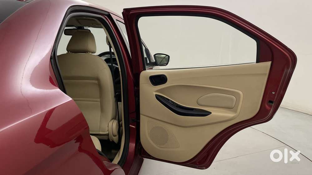 Ford Figo Aspire Titanium, 2016, Petrol