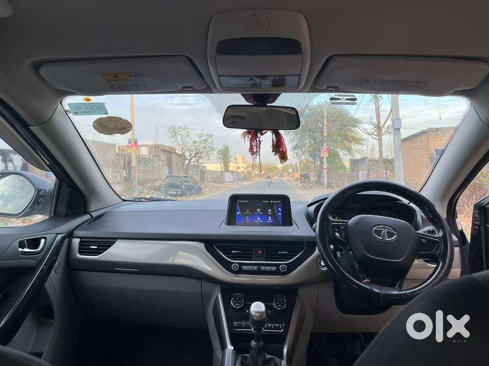 Tata Nexon 1.2 Revotron Xz Plus (o), 2019, Cng & Hybrids