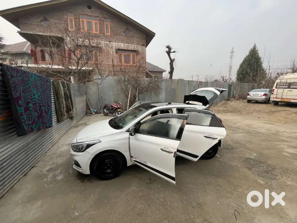 Hyundai Elite Sportz I20 2015 Diesel Well Maintained