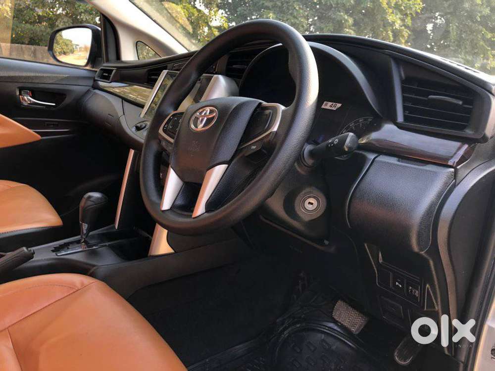 Toyota Innova Crysta 2.8 Gx At 8s, 2019, Diesel