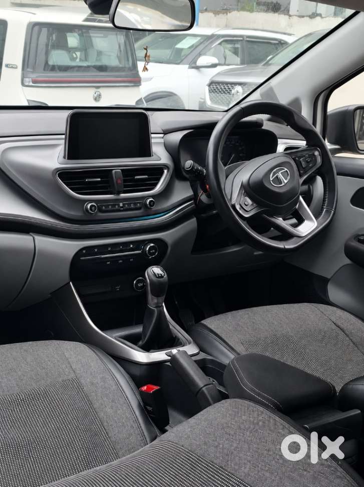 Tata Altroz Xz, 2020, Petrol