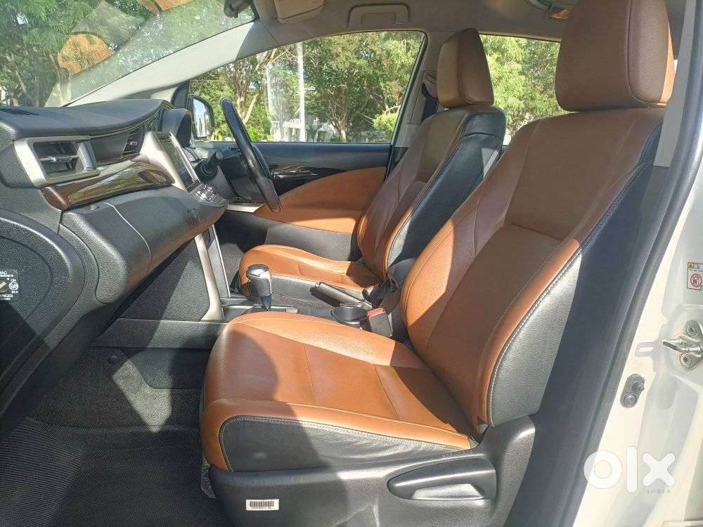 Toyota Innova Crysta 2.8z Automatic, 2017, Diesel
