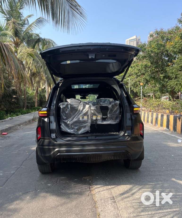 Tata Safari Adventure X Plus 7 Str Dark Edition, 2025, Diesel